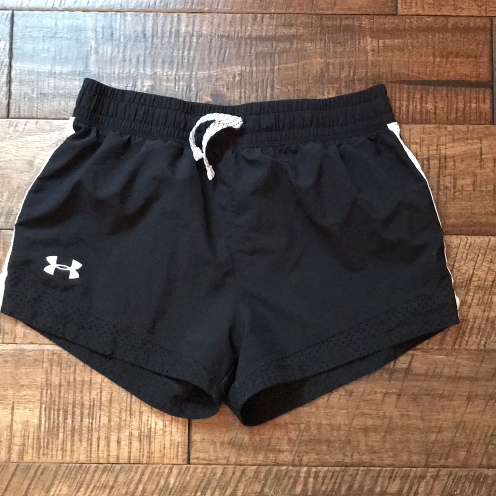 Under Armour girls shorts